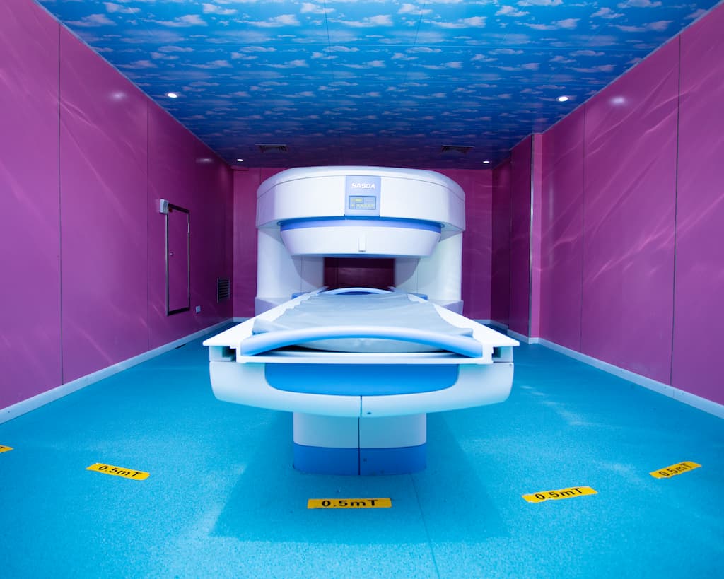 Magnetic Resonance Imaging (MRI)